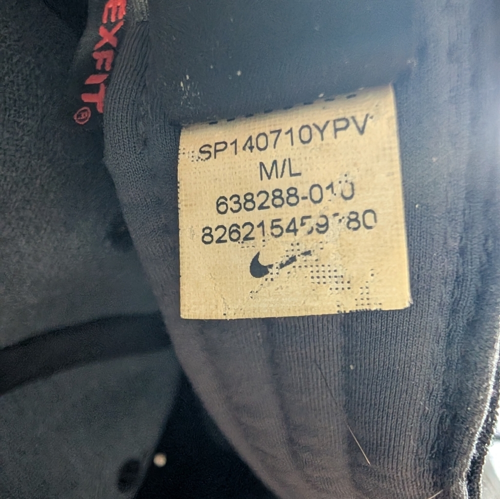 Nike Black Cap with Silver Logo - Picture 6 of 8